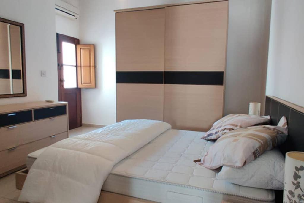 Confortable And Quiet Apartment In St. Julian سانت جوليان المظهر الخارجي الصورة