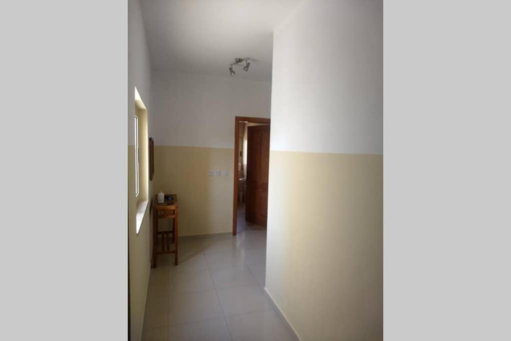 Confortable And Quiet Apartment In St. Julian سانت جوليان المظهر الخارجي الصورة
