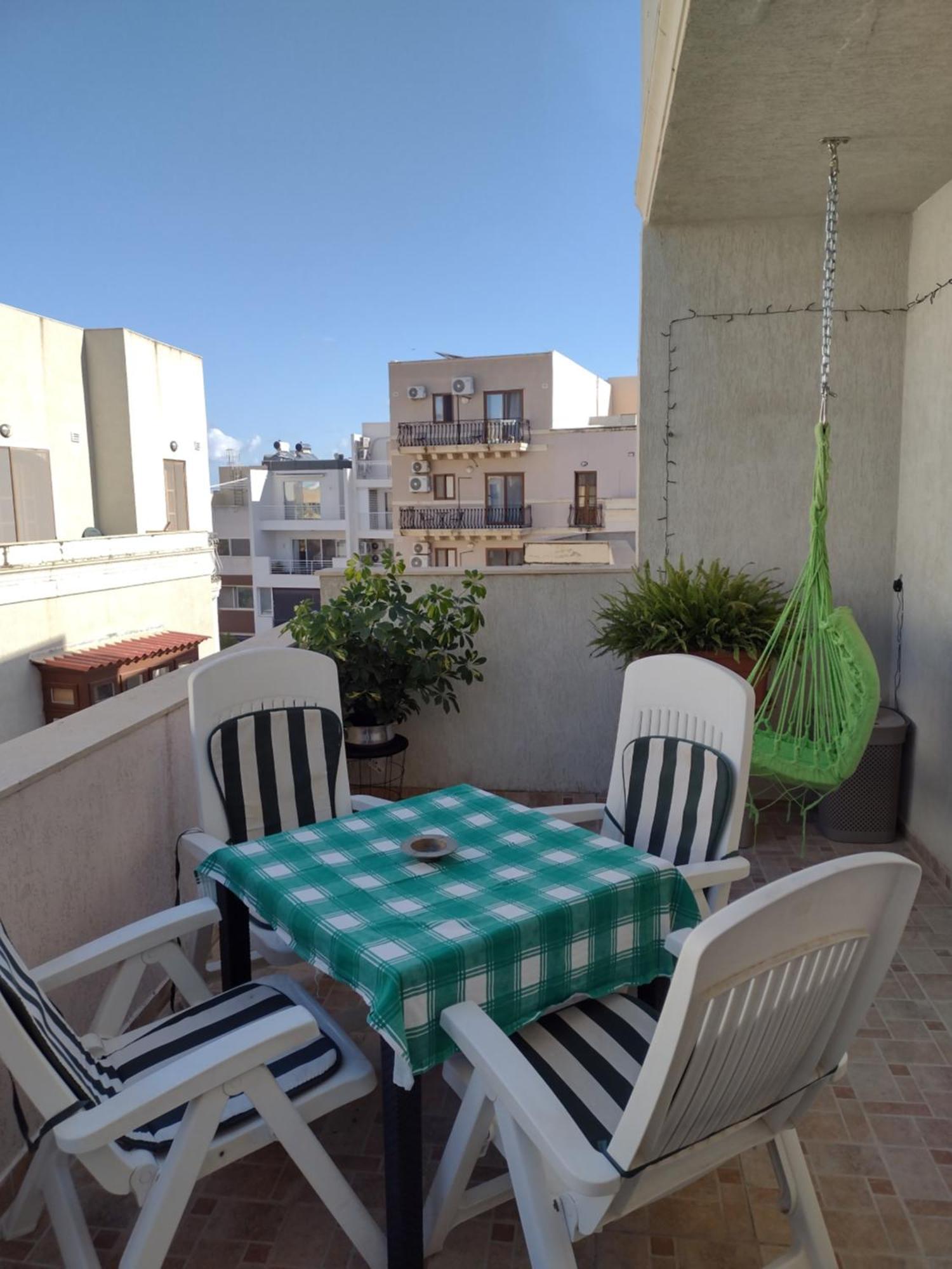 Confortable And Quiet Apartment In St. Julian سانت جوليان المظهر الخارجي الصورة